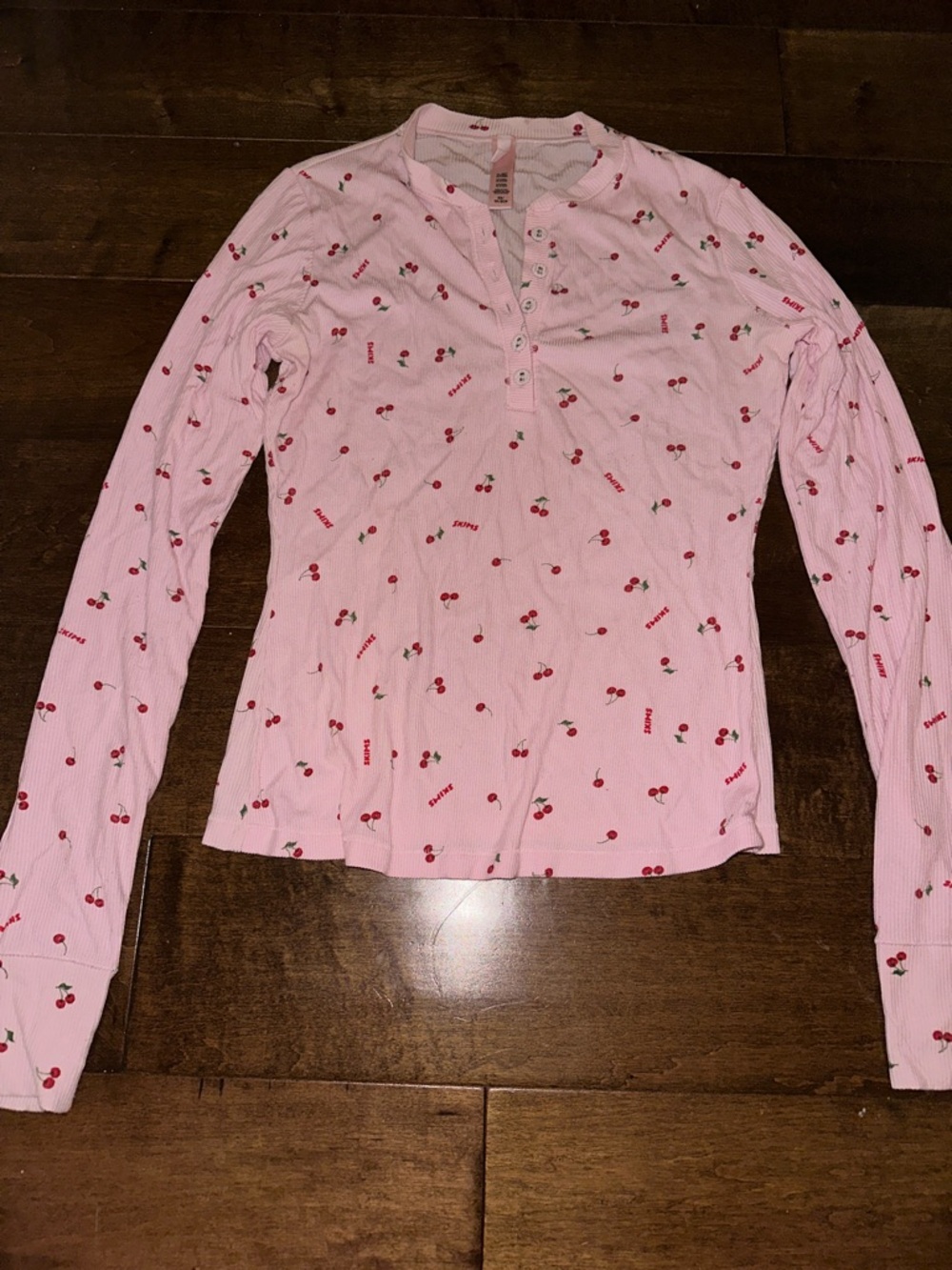 SKIMS SOFT LOUNGE LONG SLEEVE HENLEY LIMITED EDITION: CHERRY BLOSSOM PRINT XS - Picture 8 of 12